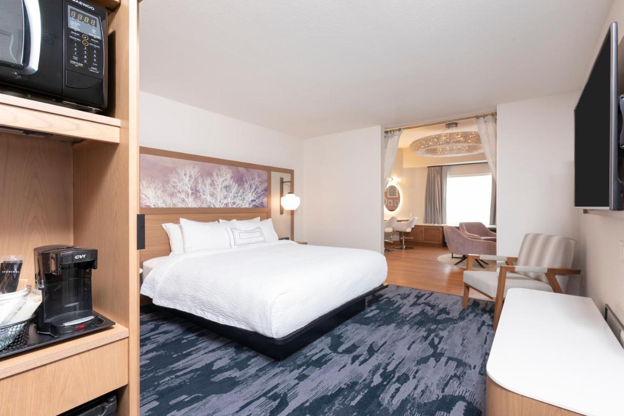 Fairfield Inn & Suites By Marriott Fair Oaks Farms Экстерьер фото